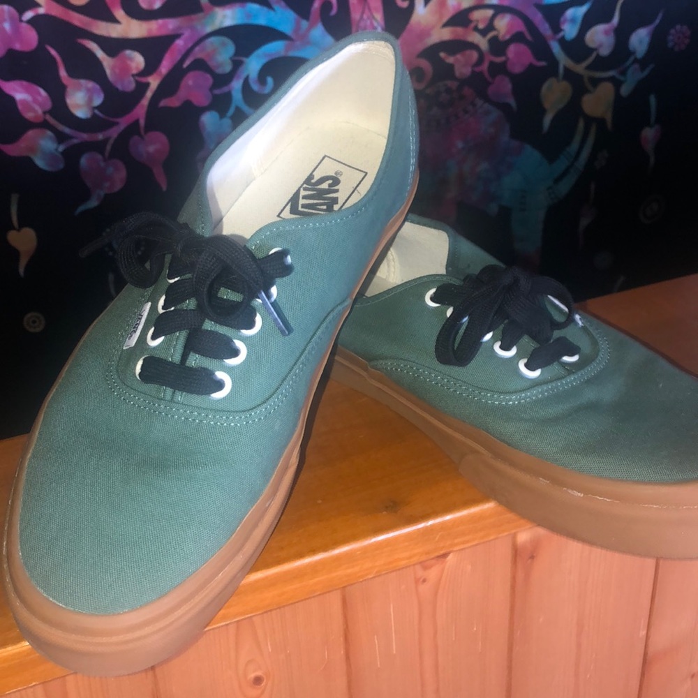 Green w Gum Sole Authentic Vans
